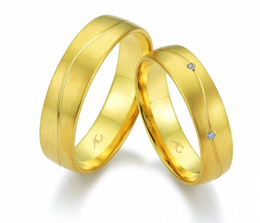 Juvelyrikos salonuose – ne tik vestuviniai žiedai